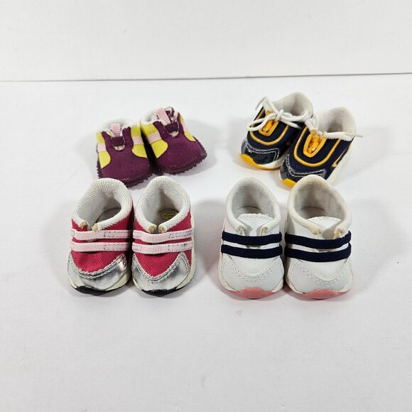 American Girl Doll Shoes Lot of 4 pair Retired Sneakers Yoga Tennis Shoes - Picture 8 of 8
